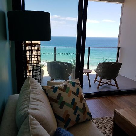 Arena Luxury Beachfront Apartment 뉴캐슬 외부 사진