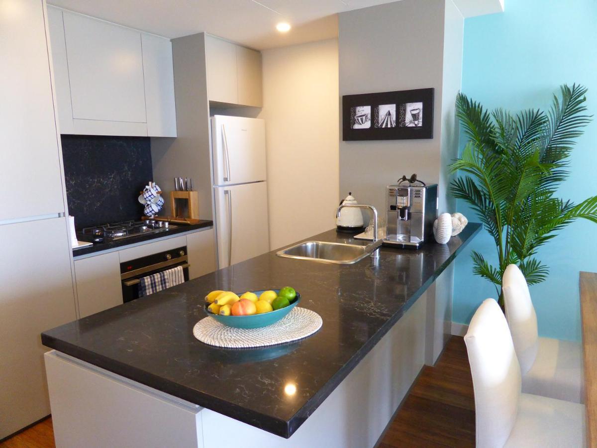 Arena Luxury Beachfront Apartment 뉴캐슬 외부 사진