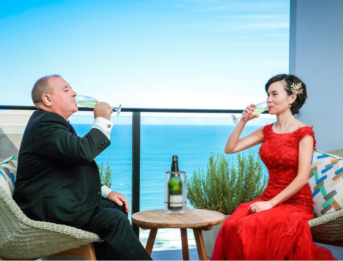 Arena Luxury Beachfront Apartment 뉴캐슬 외부 사진